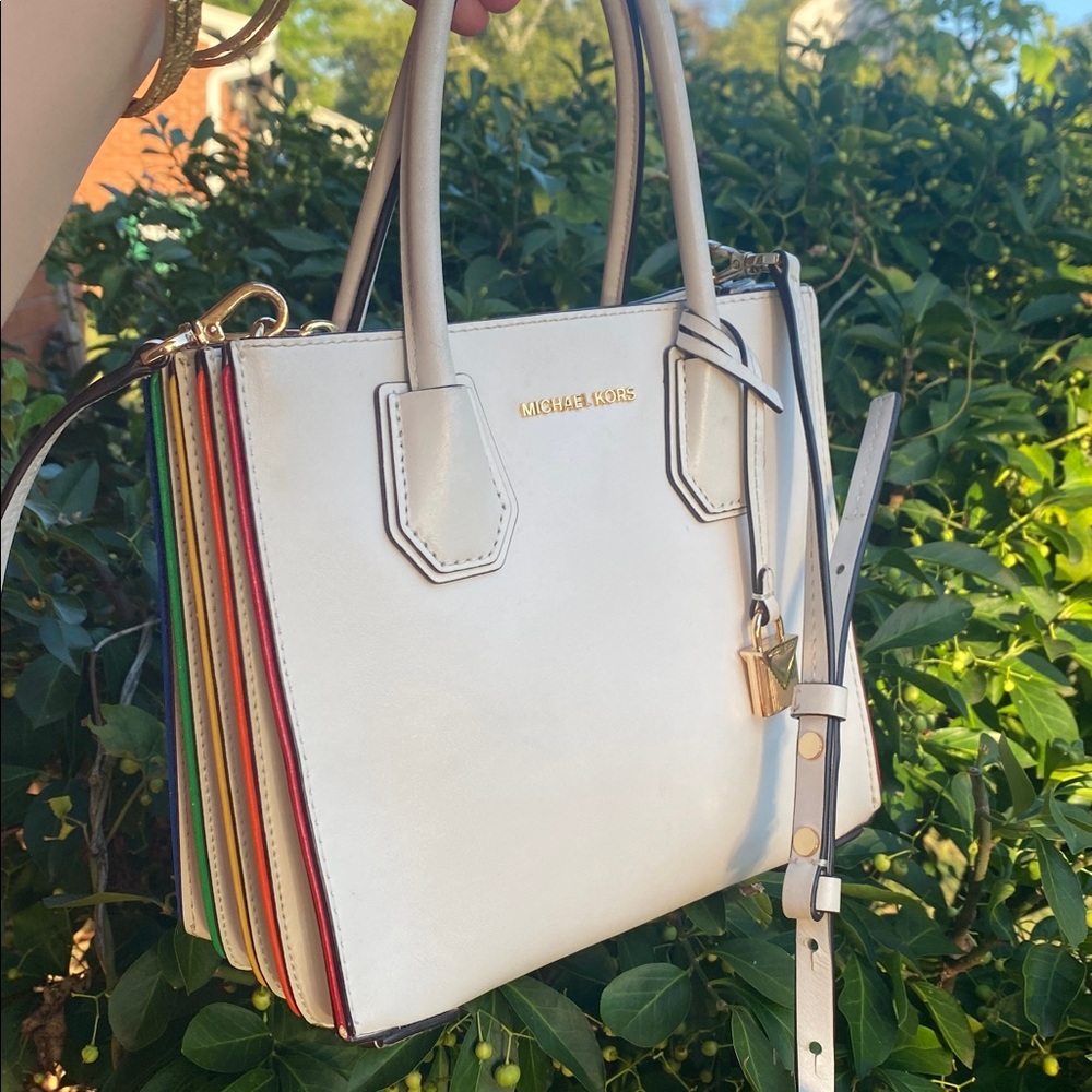 💛❤️🧡💚Michael Kors White mini Crossbody Bag with Colorful Accents